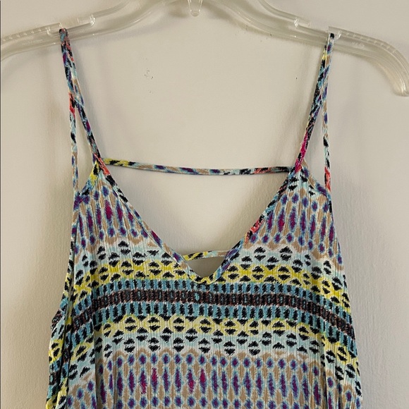 Lush Colorful Top - Picture 2 of 7